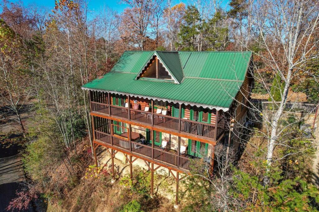 Spacious Smokies Cabin - Hot Tub With Mountain Views Gatlinburg Ngoại thất bức ảnh
